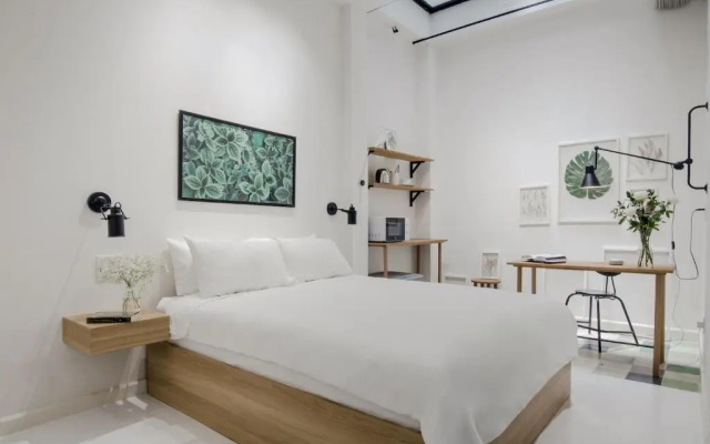 Botanist Lab Minihotel by CIRCADIAN