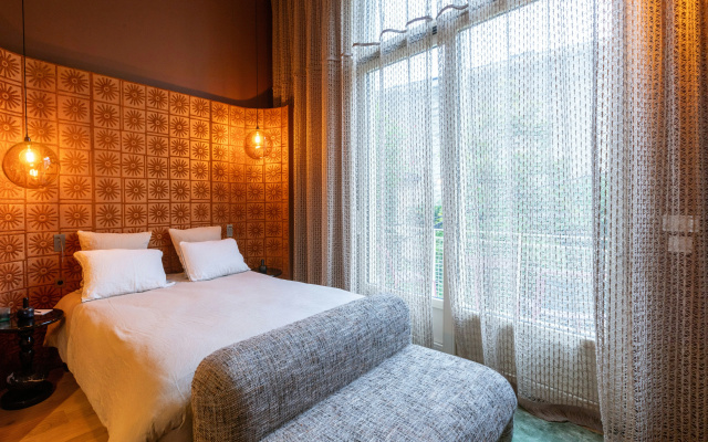 Yndo Hotel