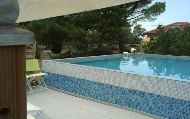Carpentras Holidays