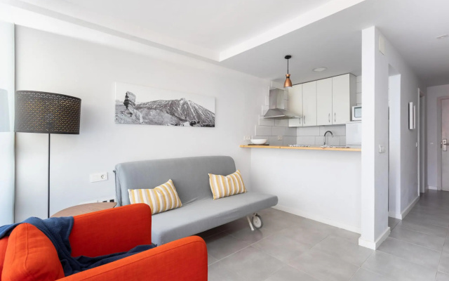 Home2Book Design Studio Puerto de la Cruz