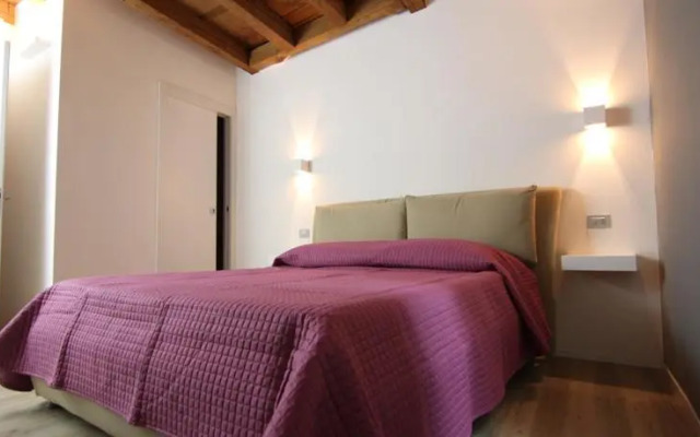 Residenza San Vitale 27 Suite Home
