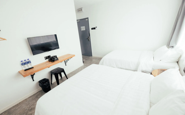 White Loft Hotel
