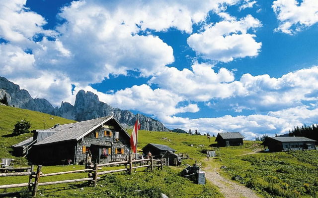 Inviting Chalet in Kirchdorf in Tirol near City Center