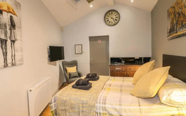The Studio, Bakewell