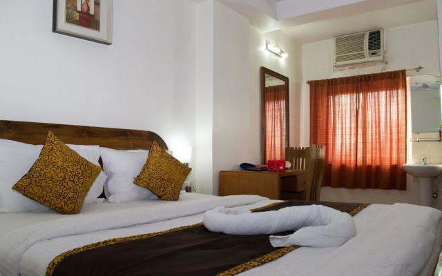 OYO 2182 Hotel Seetal