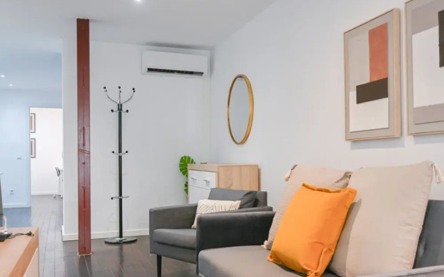 M Sen1692 Amplio Apartamento con Balc n en Calle