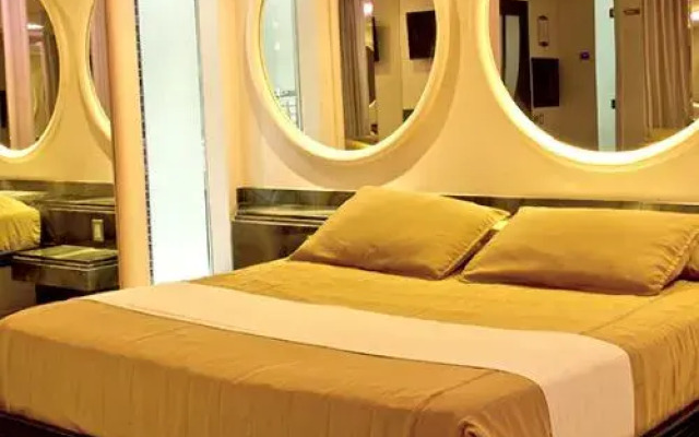 California Suites