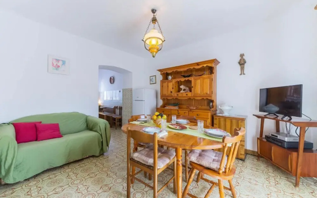 Nice Apartment in Valtura With 2 Bedrooms