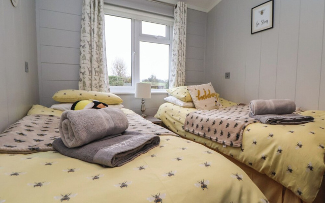 Holly Lodge
