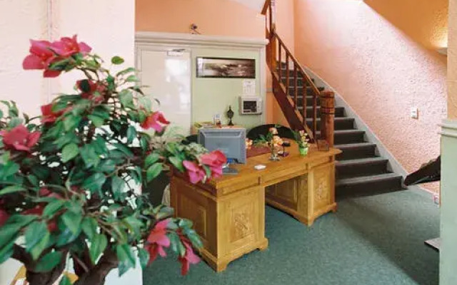 Armor Hotel