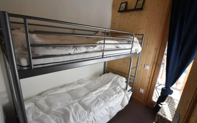 Splendid Chalet in Chamrousse With TV