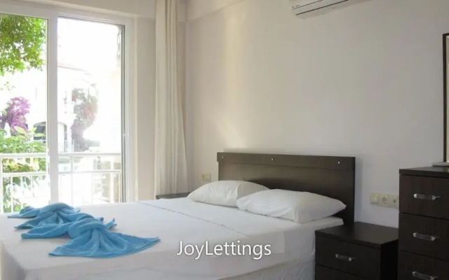 Villa NP17 by JoyLettings