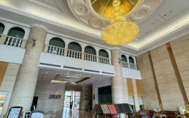 Vienna Hotel (Fuzhou Changle Zhenghe Subway Station)
