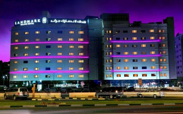 Landmark Grand Hotel вид на фасад