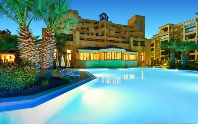 Отель Iberostar Isla Canela вид на фасад