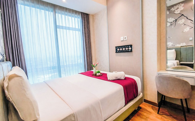Artistic And Bright 1Br At Grand Sungkono Lagoon Apartment