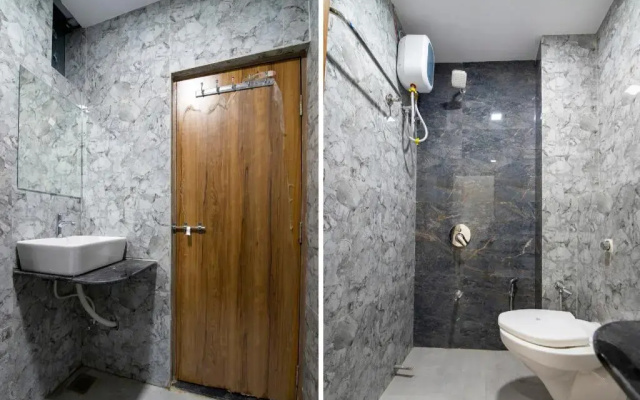 Hotel Bhavya by OYO Rooms