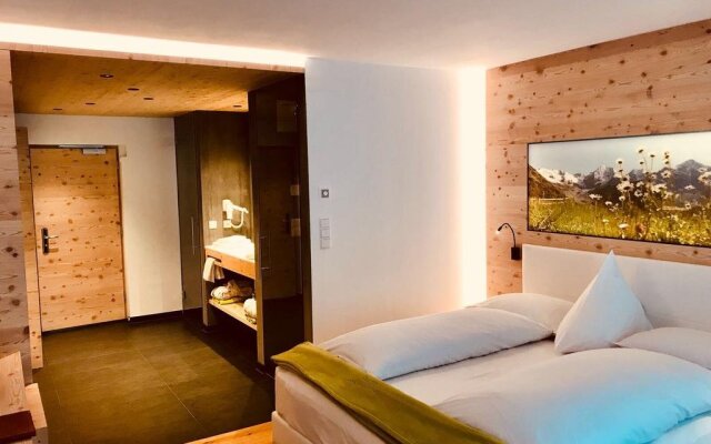 Отель Paradies pure mountain resort Стельвио комната для гостей