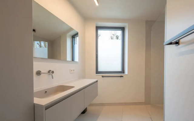 Mistral Modern Appartement in Knokke-heist met 2 Slaapkamers en Terras