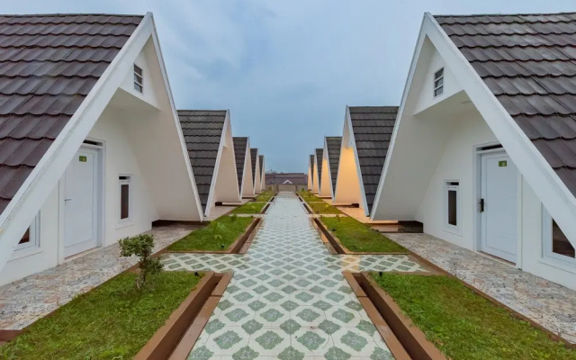 RedDoorz Syariah Plus Near Sukabumi Station