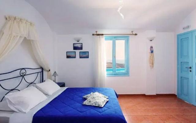 Kastro Suites