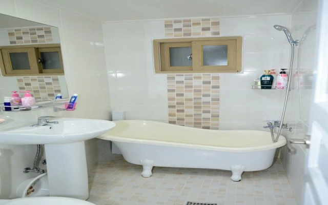 My Little Guesthouse - Hostel