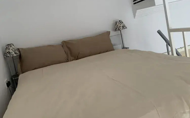 Charming and Cozy Apartment in Dubai Available now