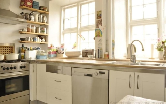 Апартаменты 2 bedroom apartment Gothersgade 134-1 Копенгаген в номере