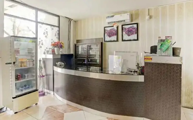 Capital O 90421 PW Suites Samarinda