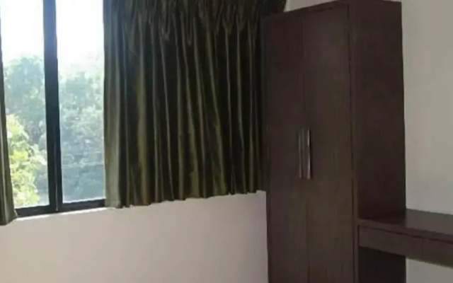Tisha Apartment Hotel