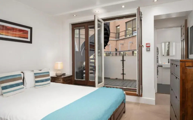 Apartment 4, 48 Bishopsgate by City Living London