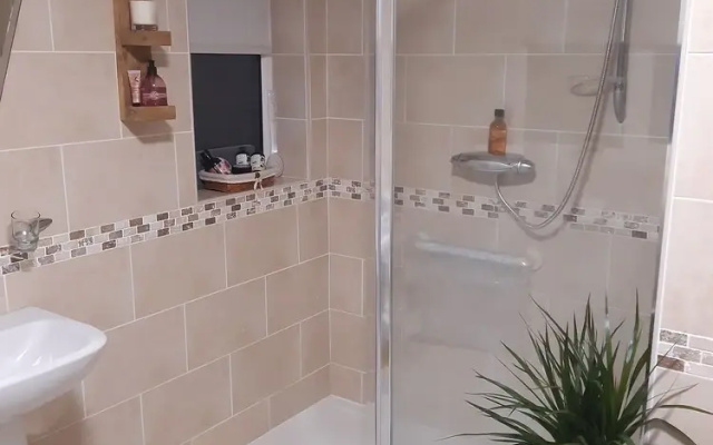 Stunning 3-bed Bungalow in Churchtown Southport