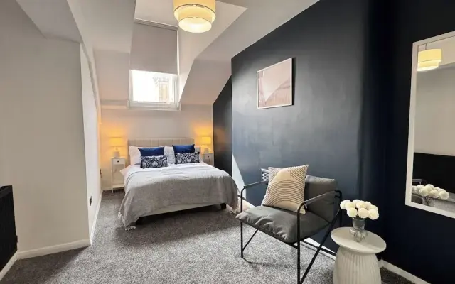 2 Bedroom Queen Street