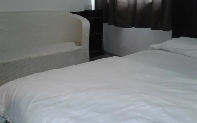Lisora Hotel