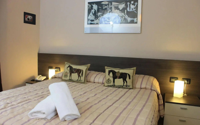 EQ Hotel