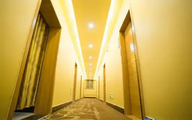 Yijia Business Hotel