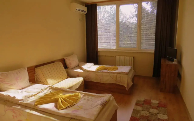 Hotel Touristic Home Kailaka