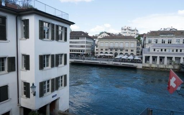Отель Limmat River Side Apartment by Airhome Швейцария, Цюрих - отзывы, цены и фото номеров - забронировать отель Limmat River Side Apartment by Airhome онлайн приотельная территория