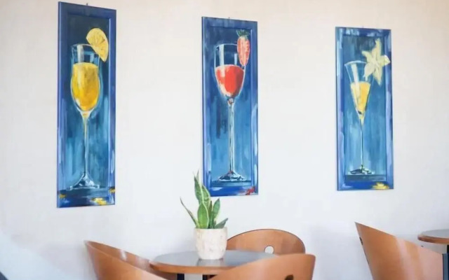 Amba Hotel