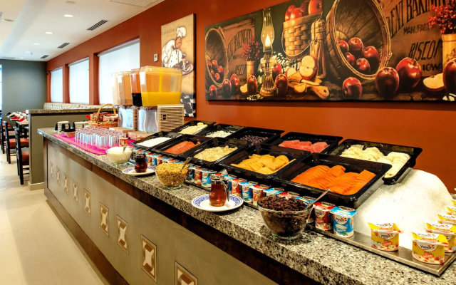 Hotel Mirra San Luis