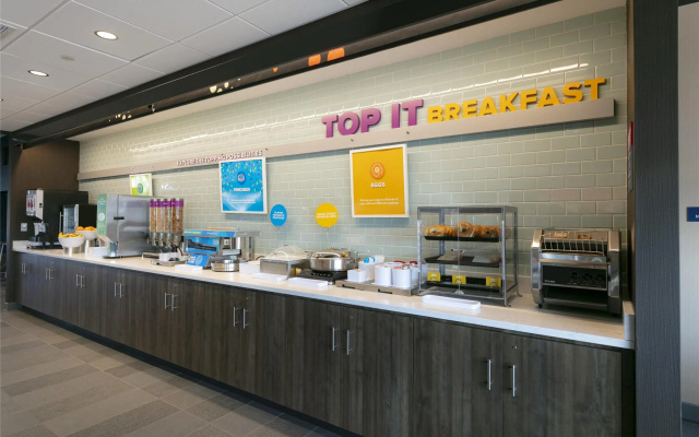 Tru by Hilton Hazleton