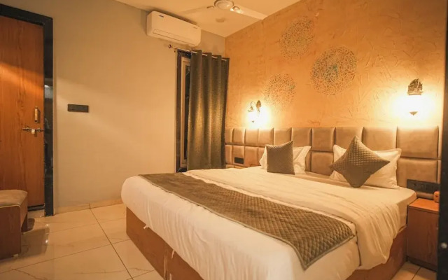Bhopal Inn by Ten On Ten Stays