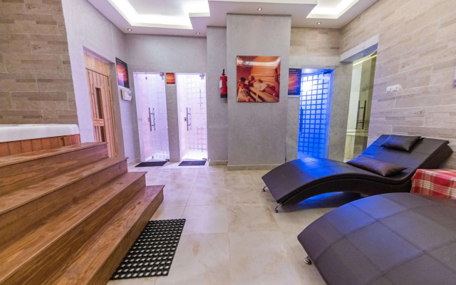 SUNRISE Holidays Resort (Adults Only)