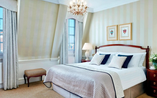 47 Park Street - Grand Residences by Marriott