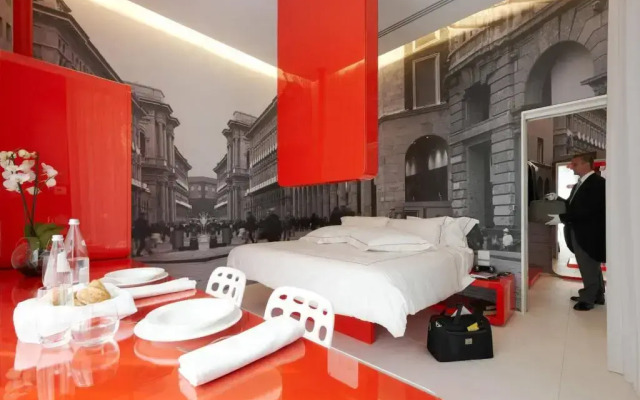 TH Street Milano