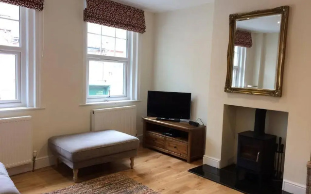 Brockenhurst Apartments