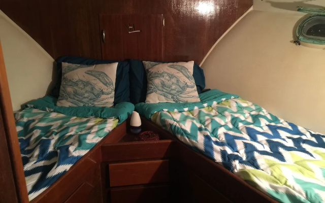 Classic Yacht Rentals at FloraBama