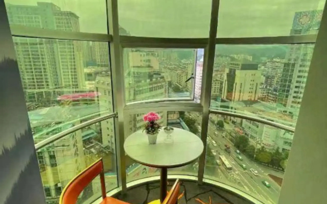Kaili New Century Hotel (Grand Cross of International Trade Shopping Center)