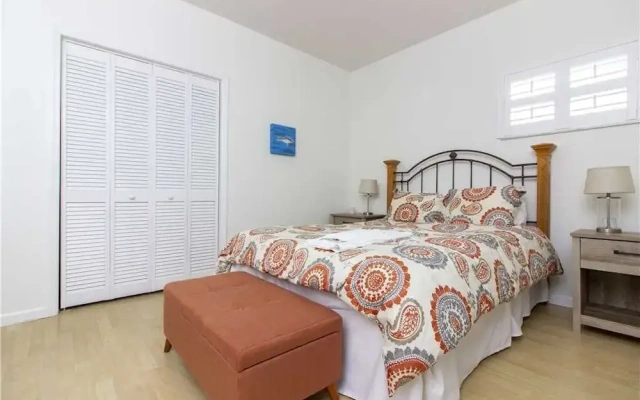 Seaside Bungalow - Three Bedroom Home