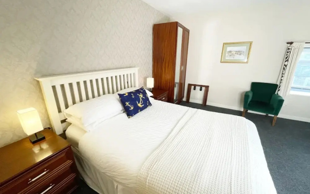 Anchor Hotel